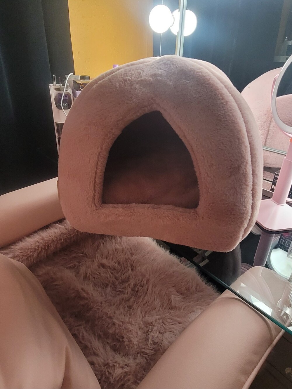 Plush Pink Cat Cave Bed - Cozy Pet Hideaway